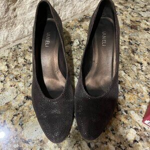 Vaneli Dayle Heels, Brown Leather, Size 11